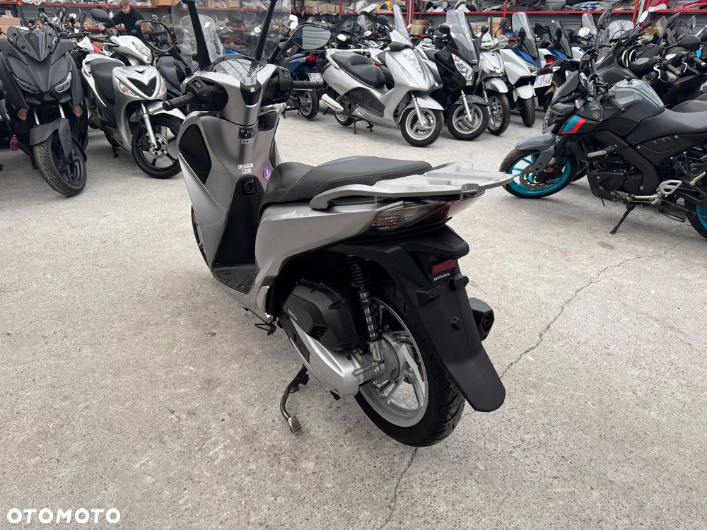 Honda SH - 5