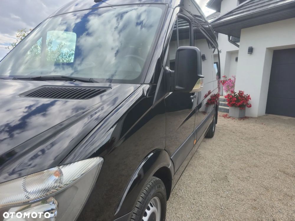 Mercedes-Benz Sprinter - 12