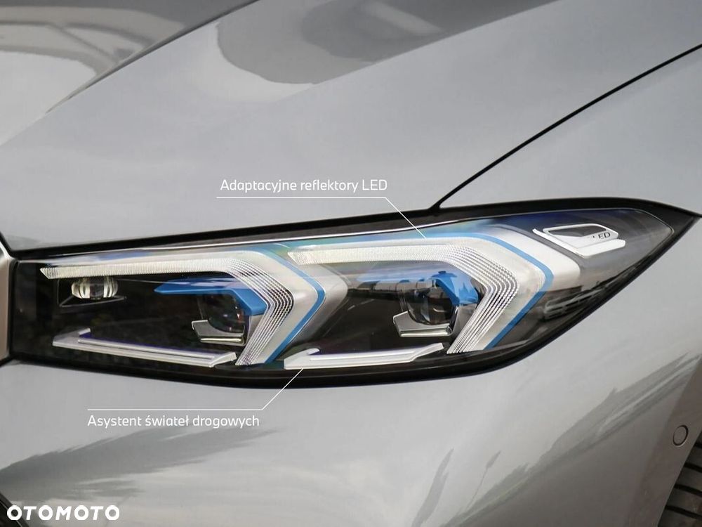 BMW Seria 3 330e xDrive M Sport sport - 10