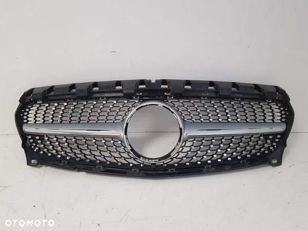 MERCEDES CLA W117 2013-2016 GRILL ATRAPA CHŁODNICY DIAMOND SREBRNY A1178880600