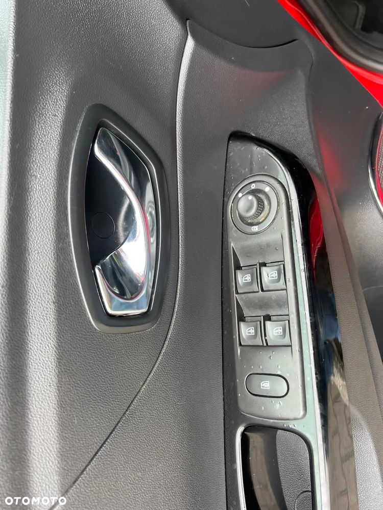 Renault Captur - 16