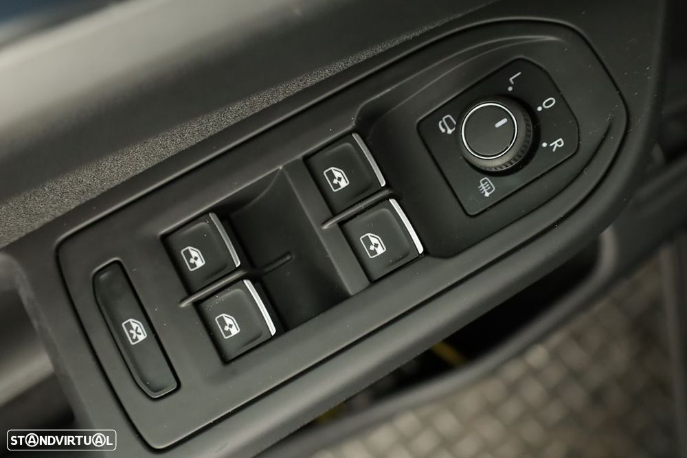 VW Golf 1.5 TSI e-Hybrid Life DSG - 19