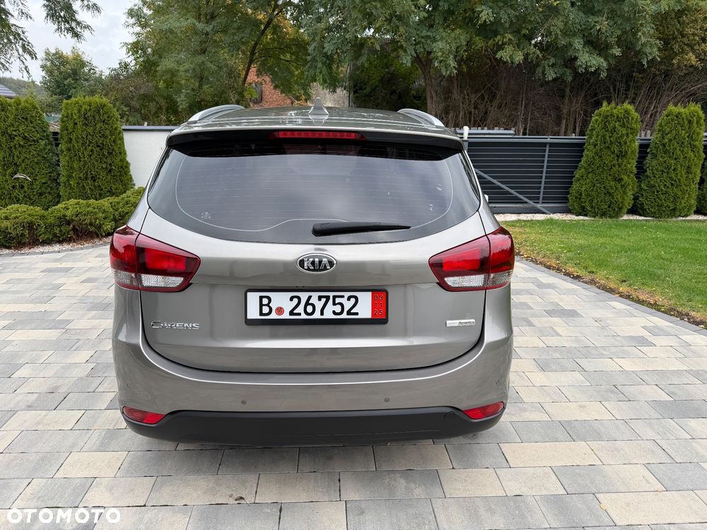 Kia Carens 1.7 CRDi XL 7os - 5
