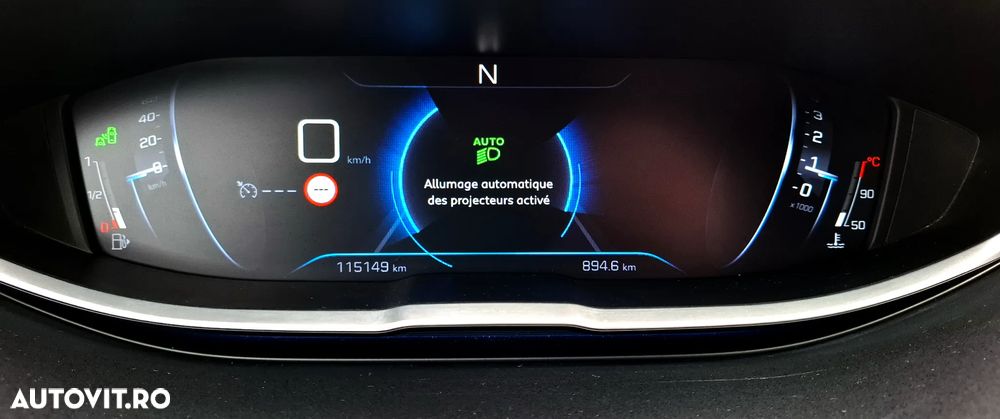 Peugeot 5008 THP 165 EAT6 Stop & Start Allure - 21