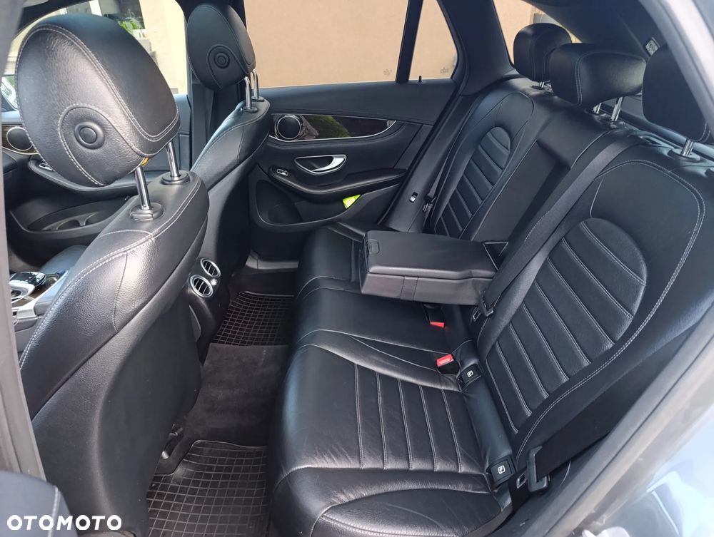 Mercedes-Benz GLC - 28