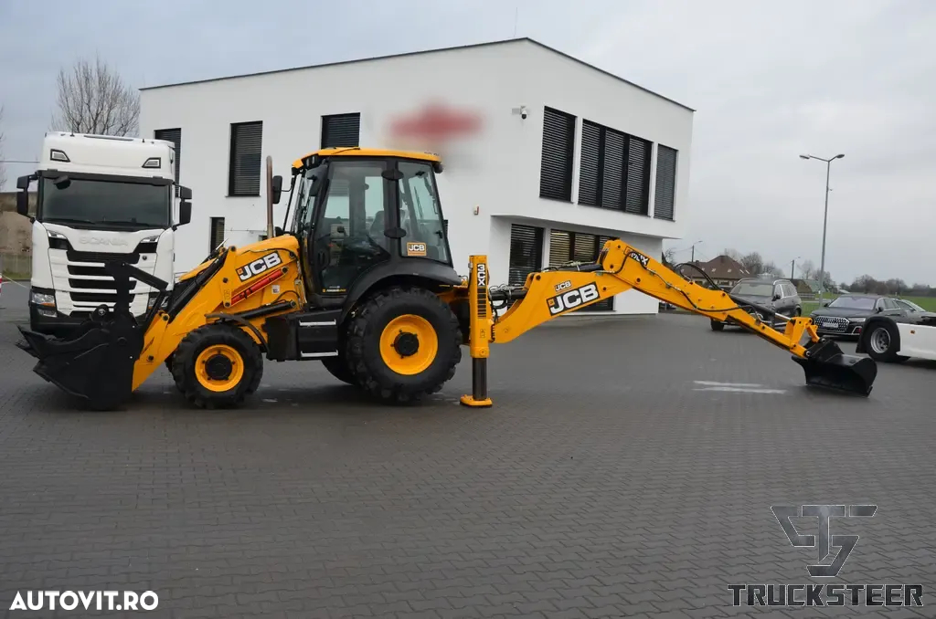 JCB 3CX - 4