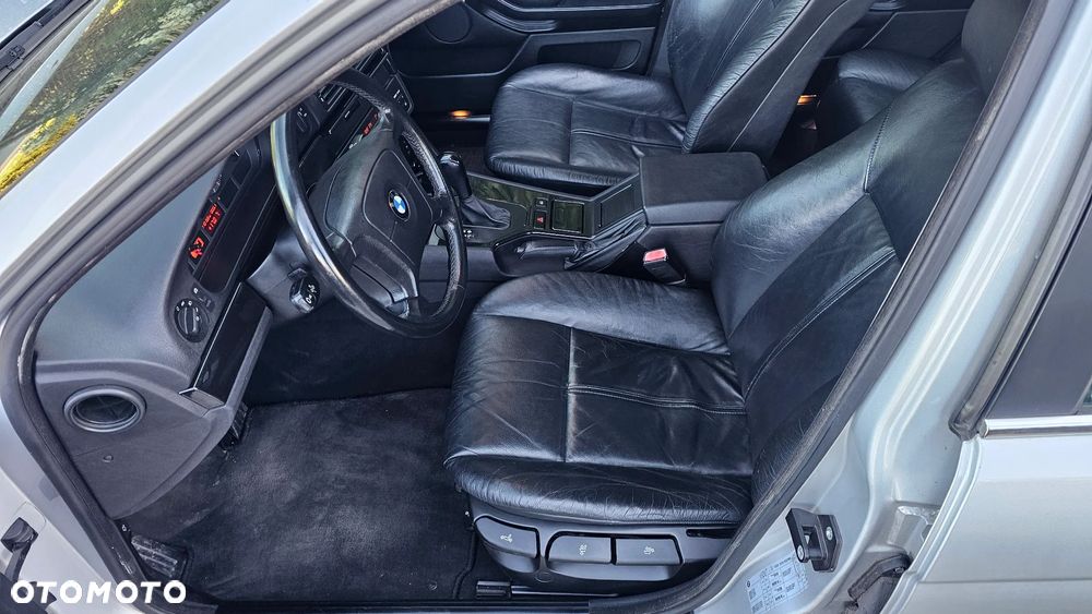 BMW Seria 5 - 18