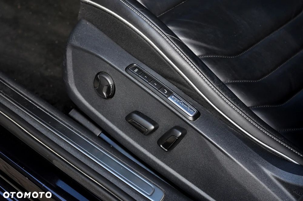 Volkswagen Arteon 2.0 TDI SCR 4Motion DSG R-Line - 15