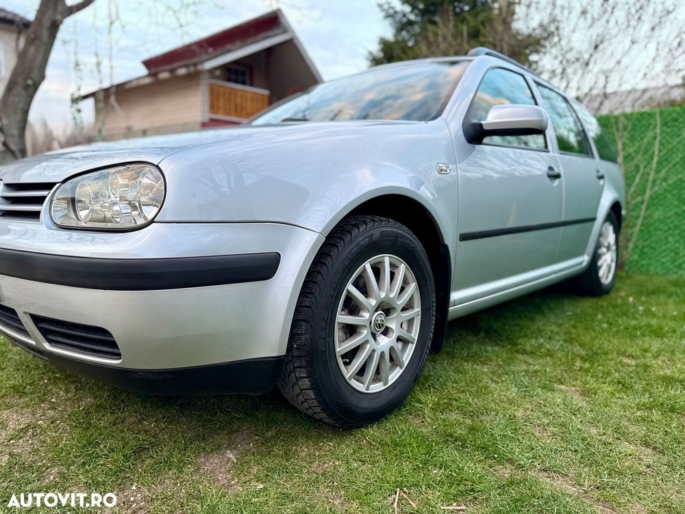Volkswagen Golf 1.6 Comfortline - 16