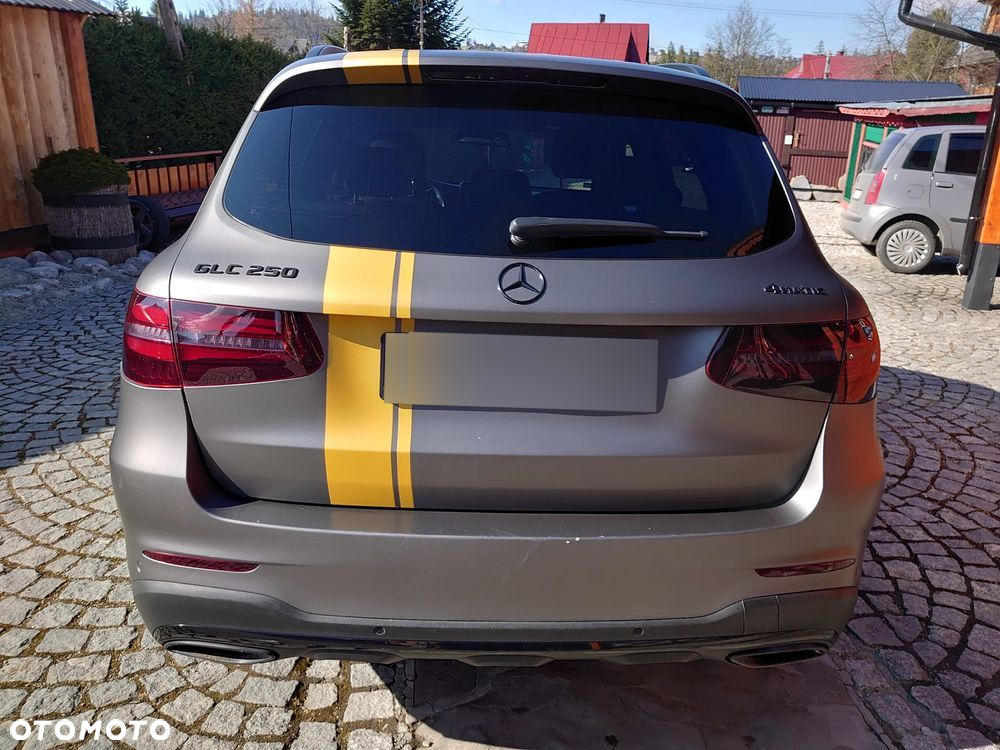 Mercedes-Benz GLC 250 4-Matic - 11