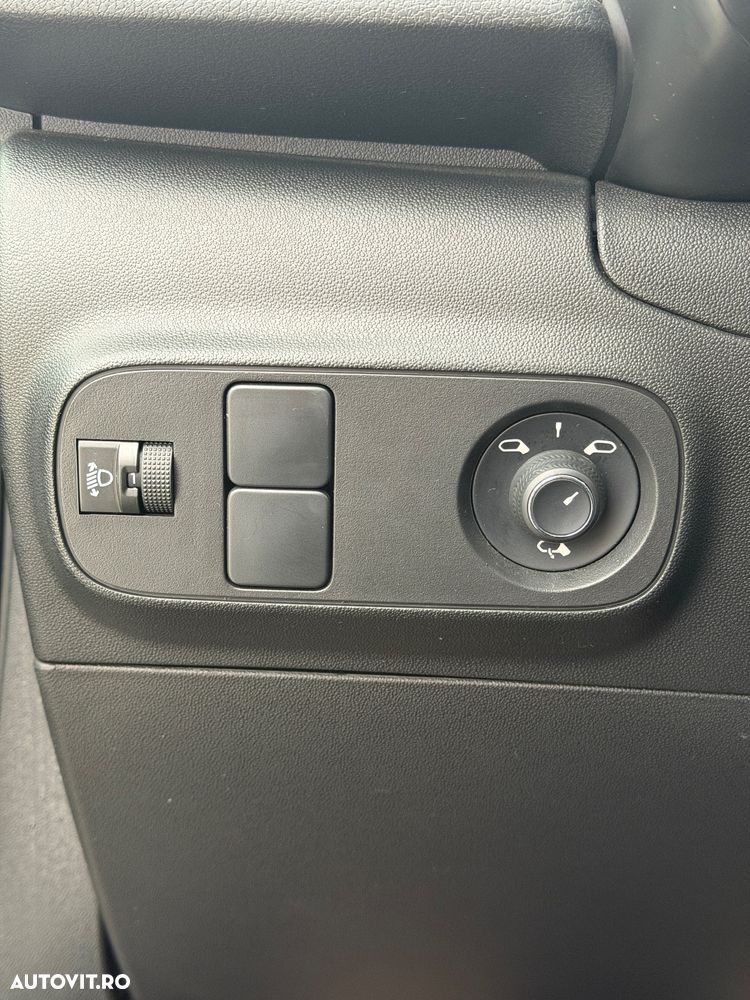 Citroën C3 1.2 PureTech 110 S&S EAT6 MAX - 18