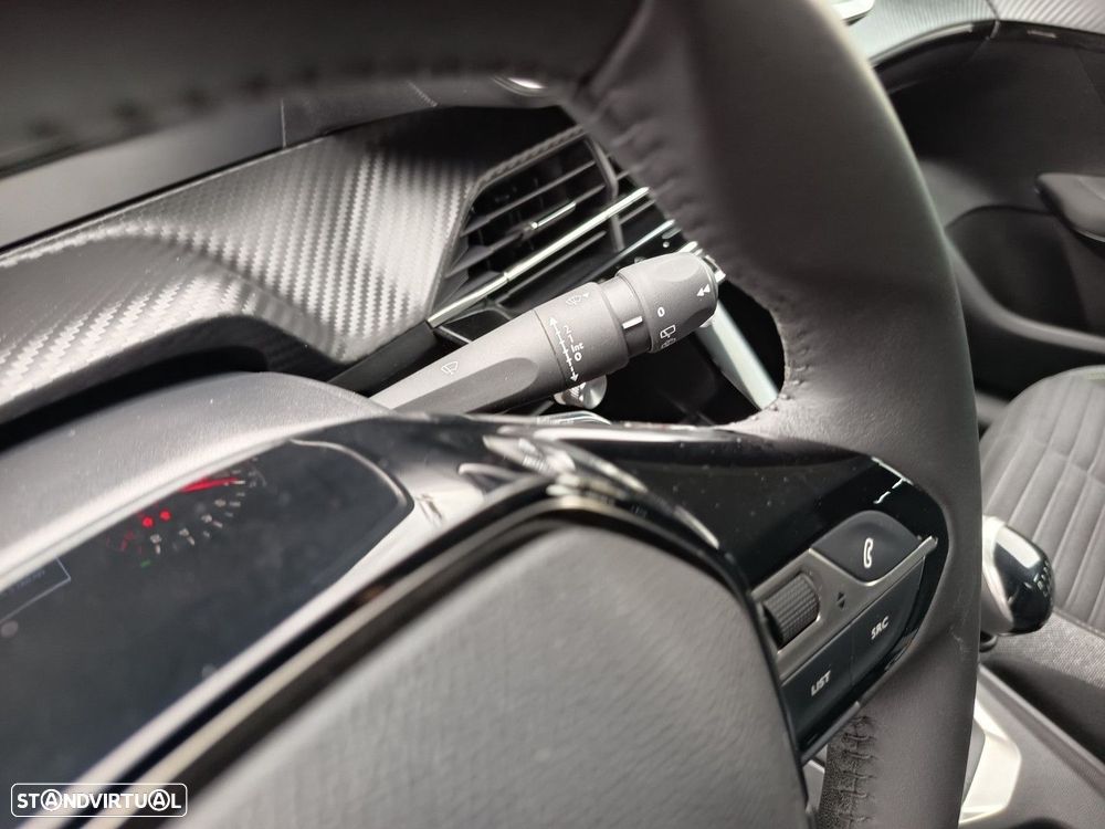 Peugeot 208 1.2 PureTech Active Pack - 17
