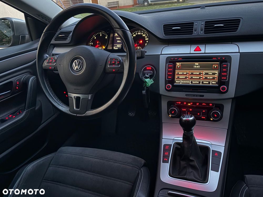 Volkswagen Passat CC - 8