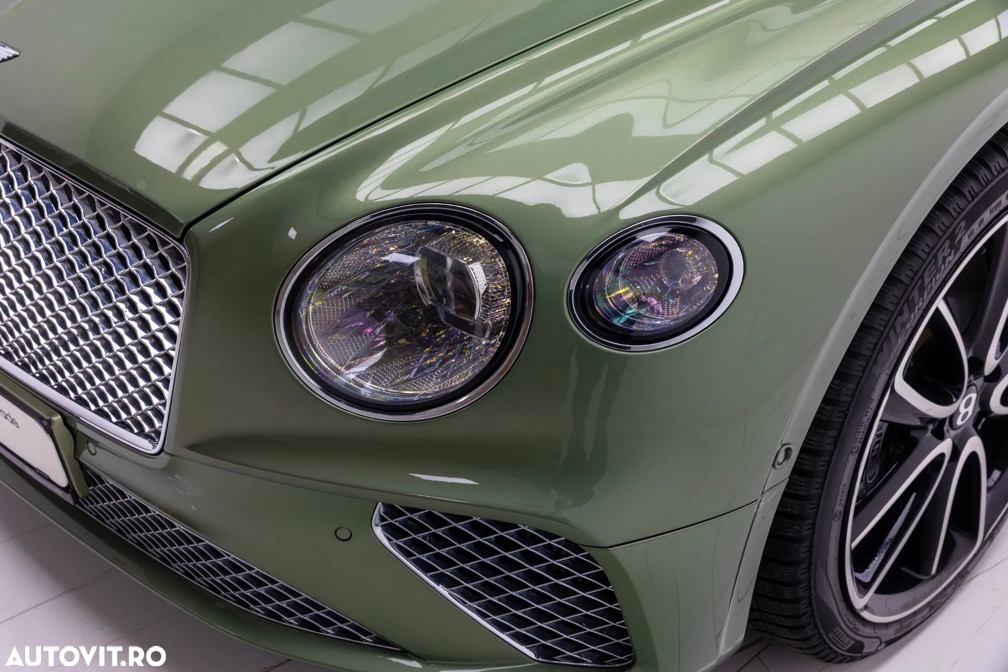 Bentley Continental New GT V8 - 12