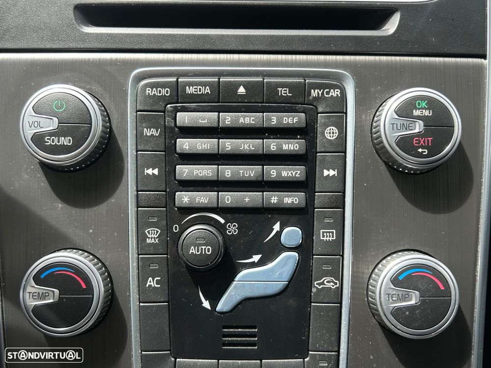 Volvo V60 2.0 D3 Momentum - 21