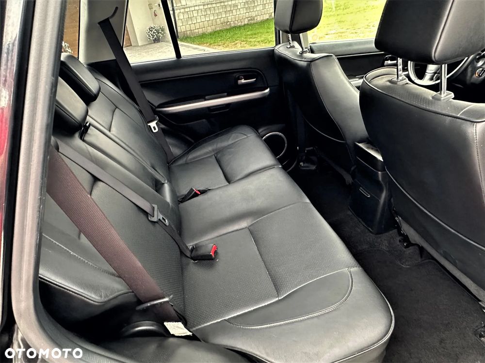 Suzuki Grand Vitara 2.0 De luxe - 10