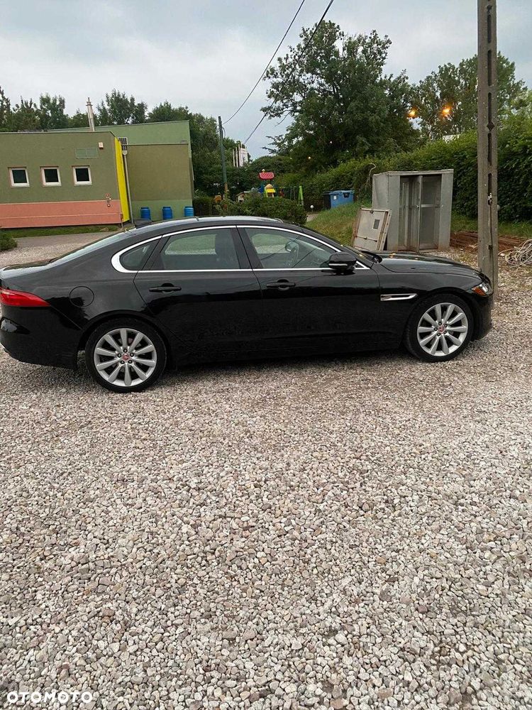 Jaguar XF