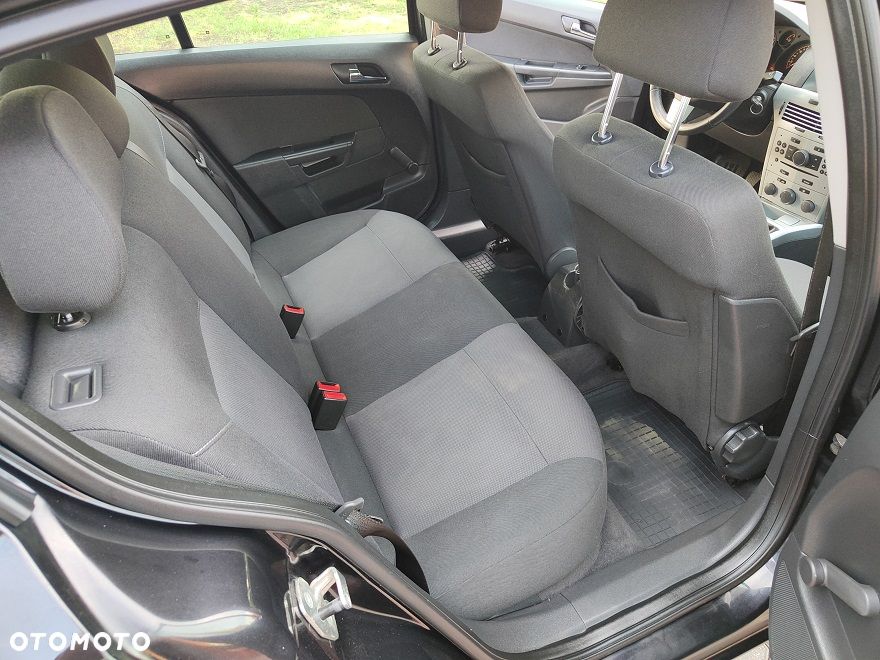 Opel Astra 1.4 - 10