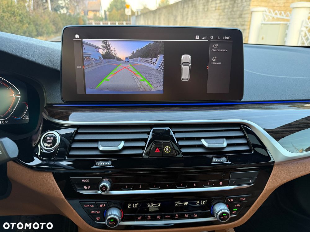 BMW Seria 5 520d M Sport sport - 12