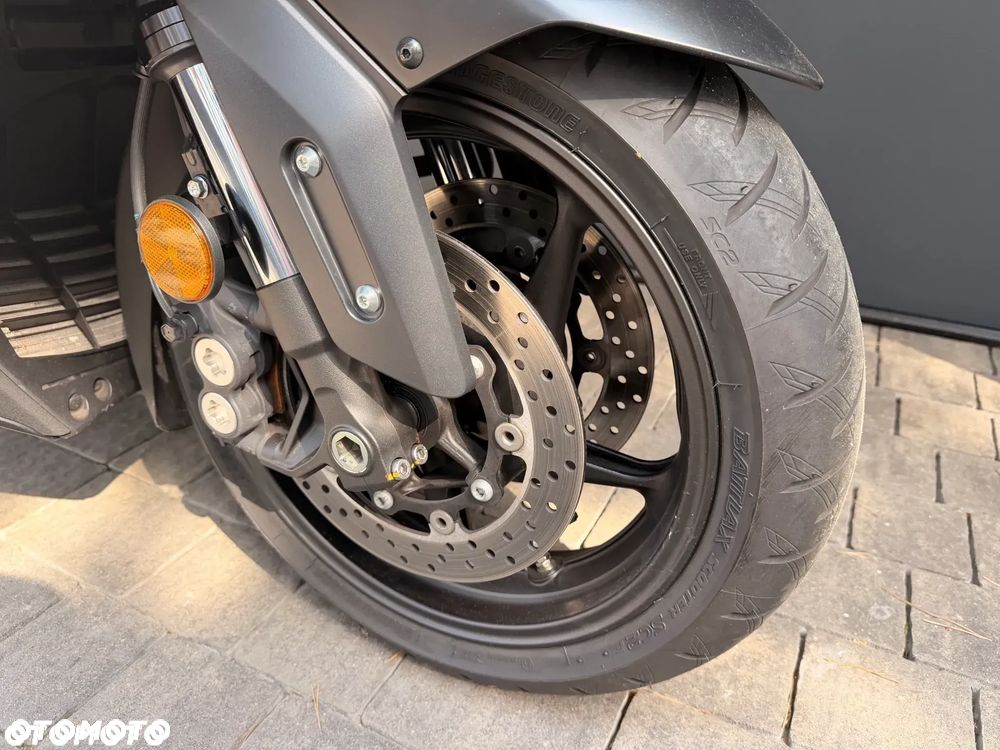 Yamaha Tmax - 31