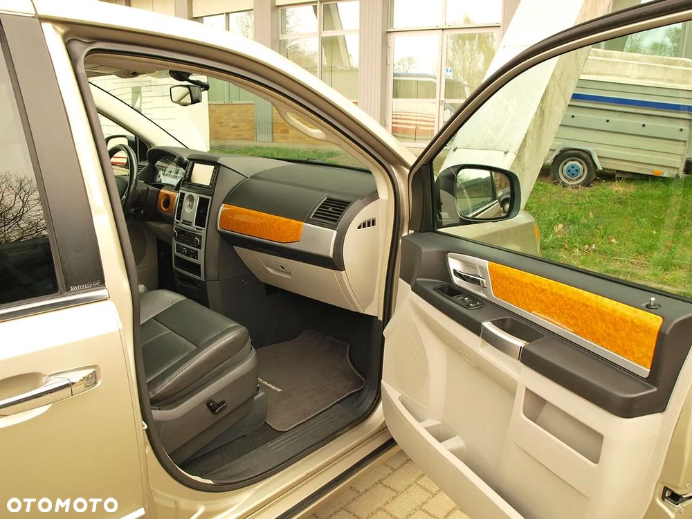 Chrysler Grand Voyager 3.8 V6 Limited - 26