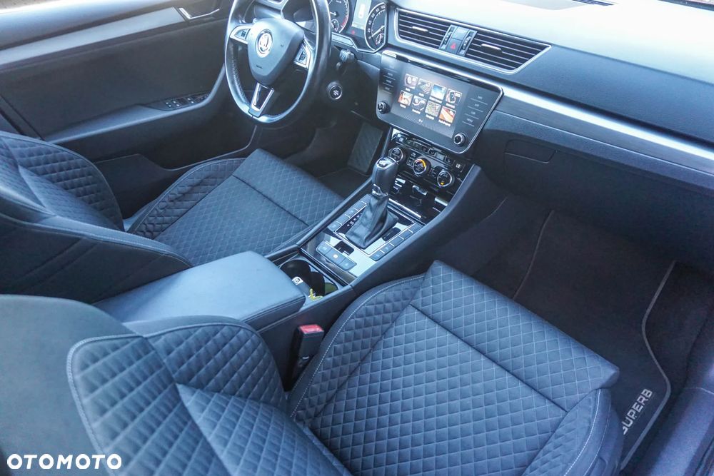 Skoda Superb 2.0 TDI 4x4 Style DSG - 37