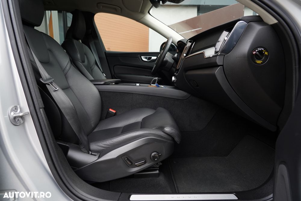 Volvo XC 60 B4 MHEV Inscription - 34