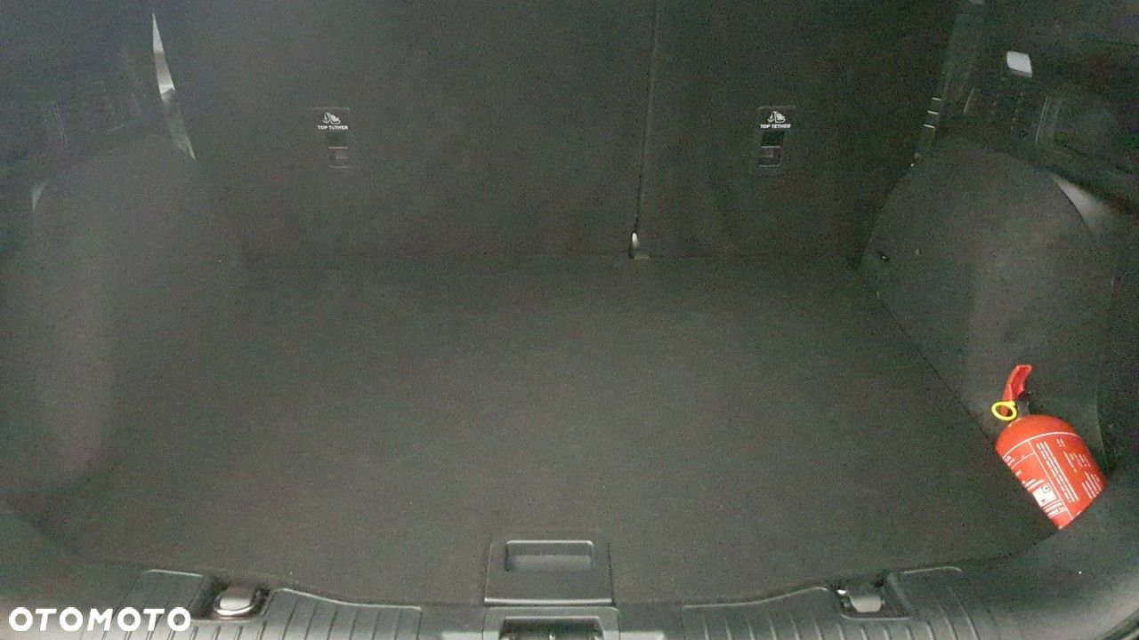 Ford Kuga - 23