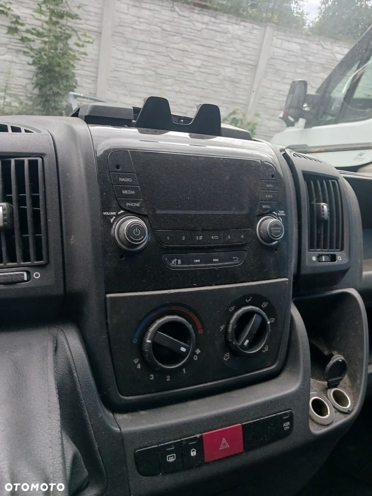Iveco EUROCARGO 100E18 E5 2013r 277 tyś km KLIMA SALON Izoterma Chłodnia Mroźnia - 10