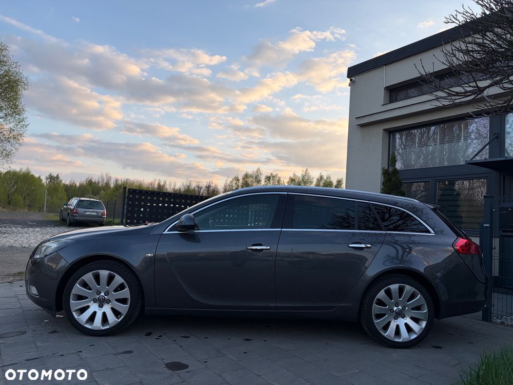 Opel Insignia 2.0 Turbo 4x4 Automatik Design Edition - 4