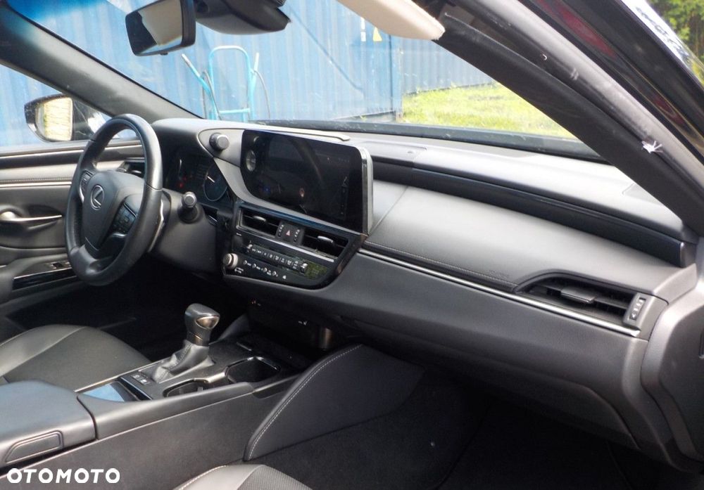 Lexus ES - 21
