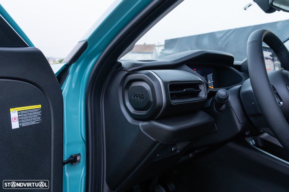Jeep Avenger 1.2 GSE T3 Altitude - 19