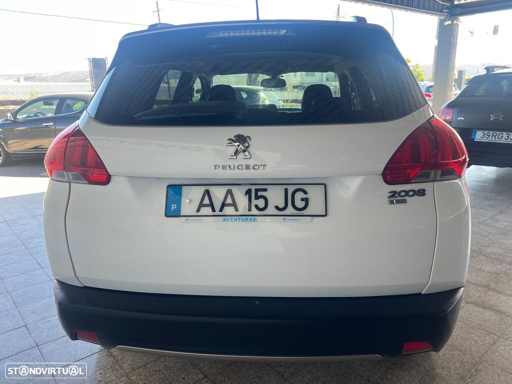 Peugeot 2008 - 4