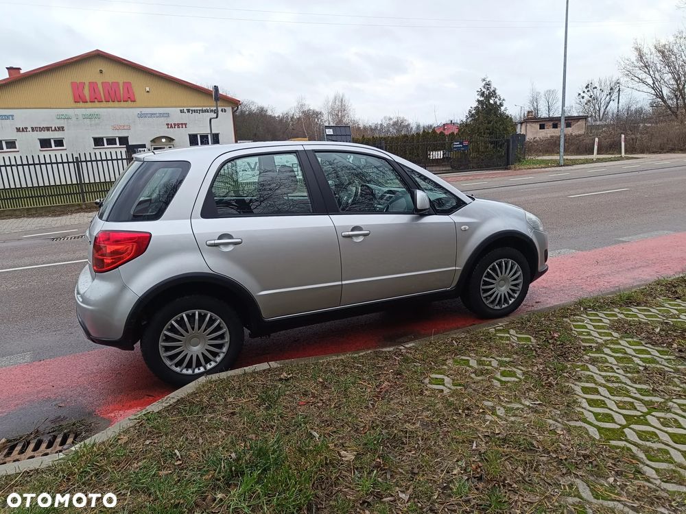 Suzuki SX4 1.5 Streetline 4x2 Classic - 5