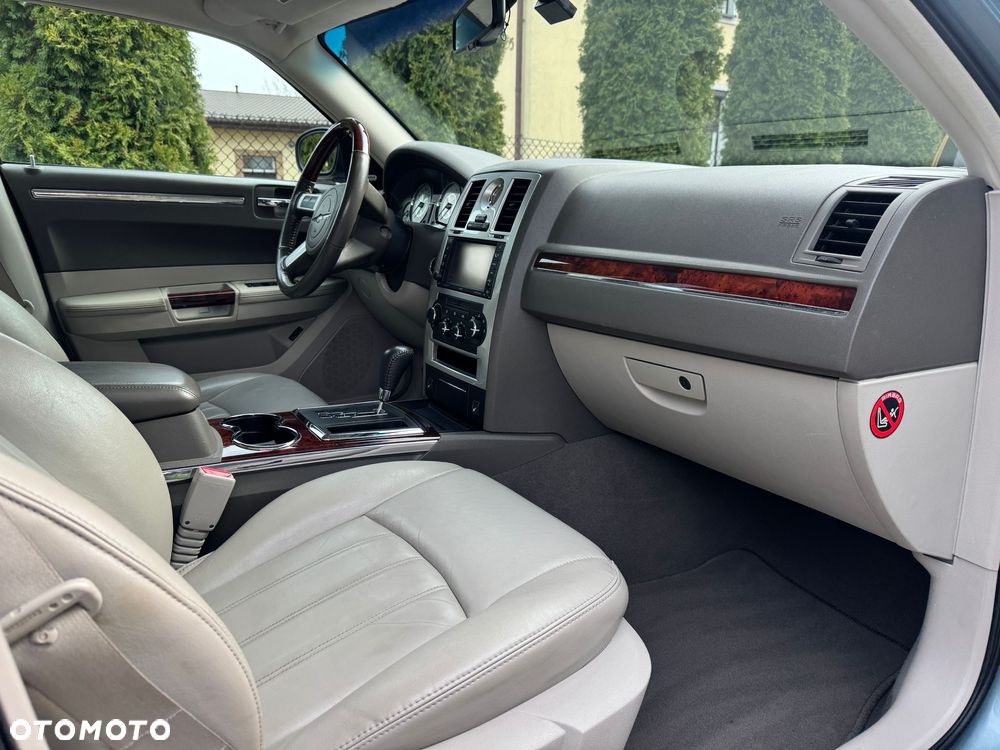 Chrysler 300C 3.0 CRD DPF Automatik - 6