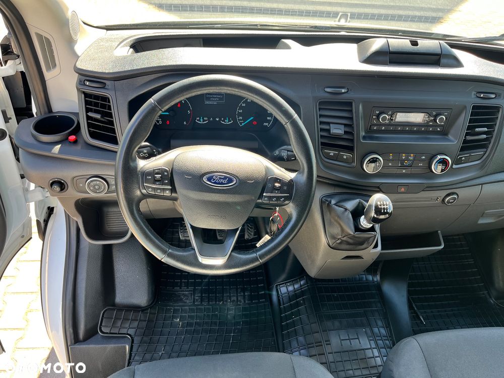 Ford Transit - 24