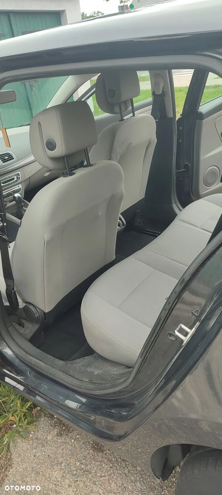 Renault Megane 1.9 dCi Dynamique Euro5 - 5