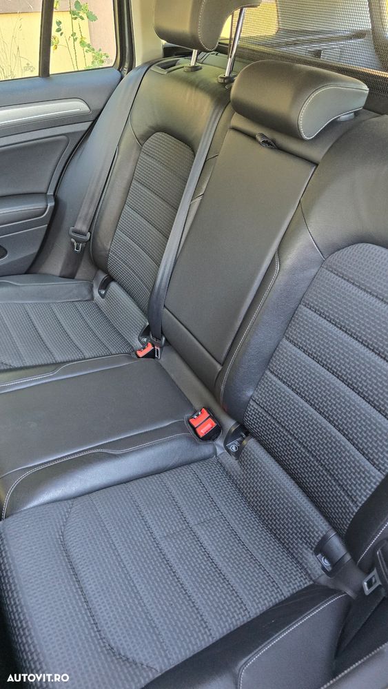Volkswagen Golf - 20