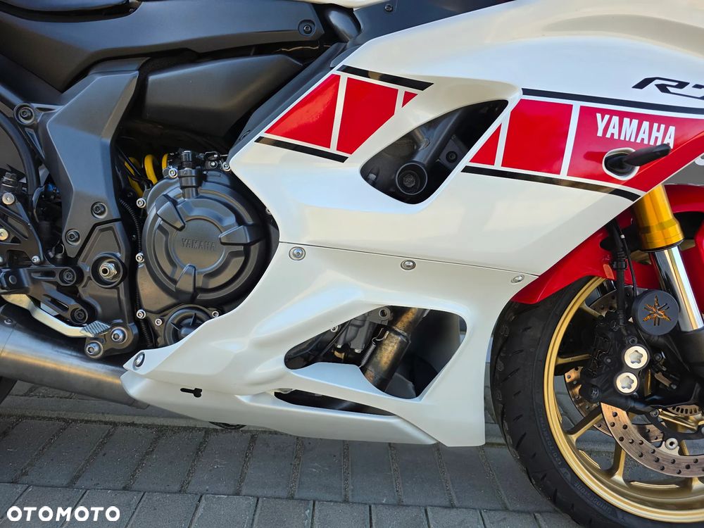 Yamaha R7 - 27