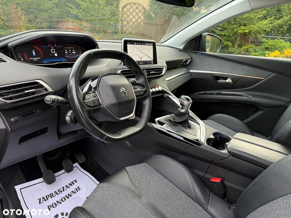 Peugeot 5008 1.5 BlueHDi Allure S&S - 25