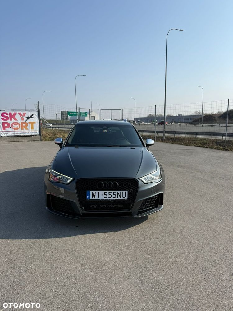 Audi RS3 Sportback Standard - 2