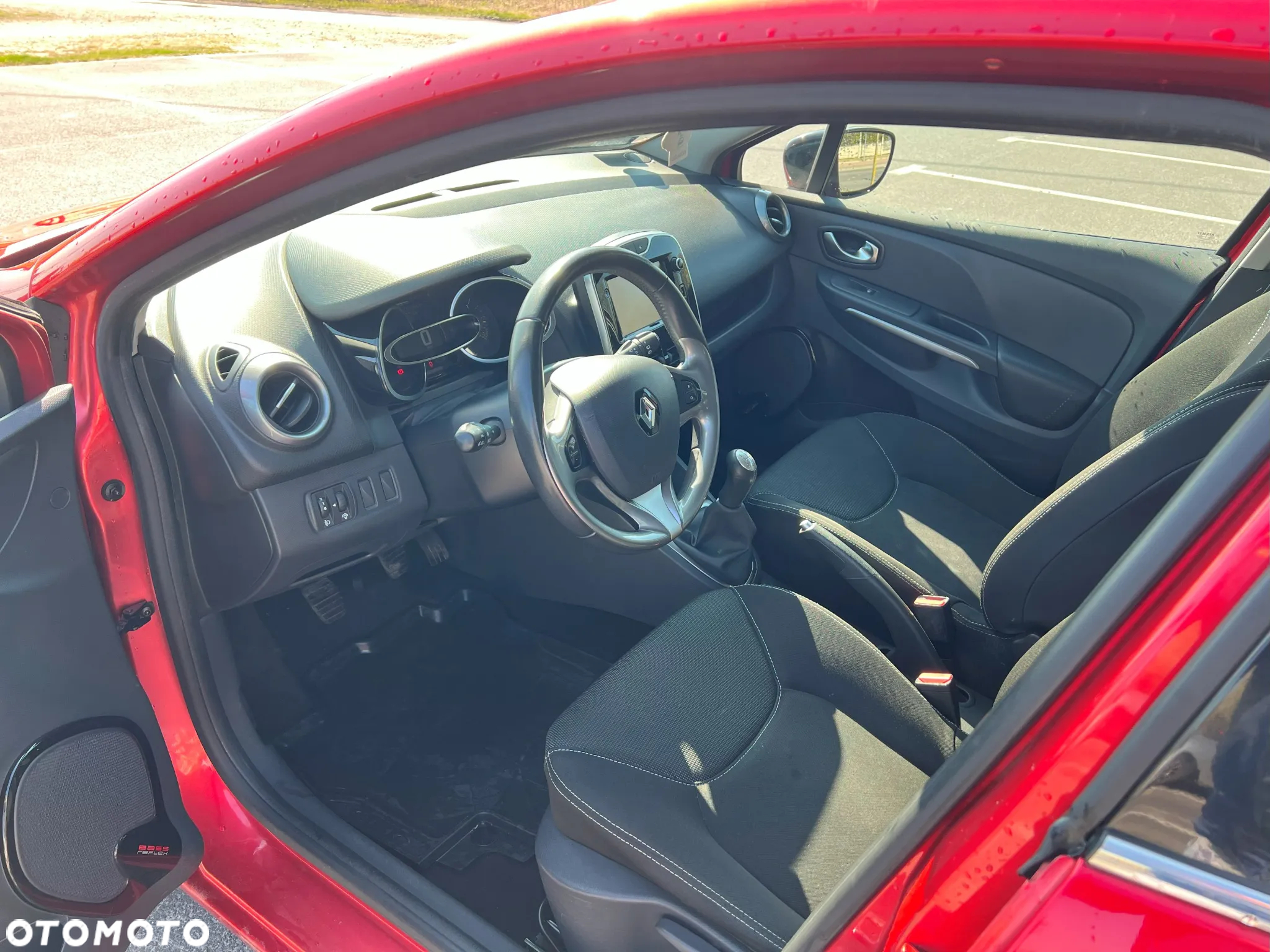 Renault Clio - 9