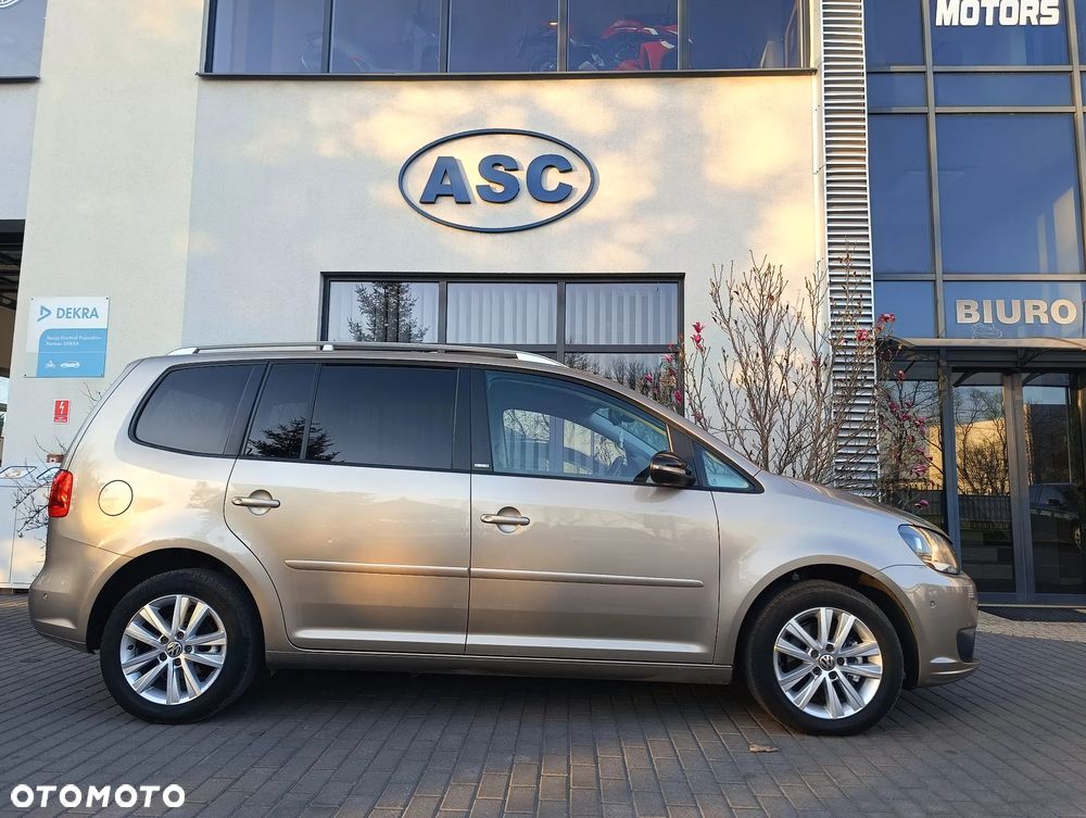 Volkswagen Touran 1.4 TSI STYLE - 23