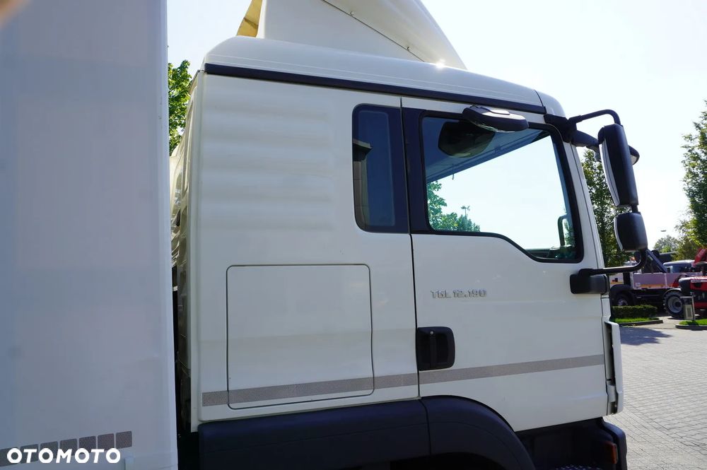 MAN TGL 12.190 / Firanka 19 EPAL / kab. sypialna - 16