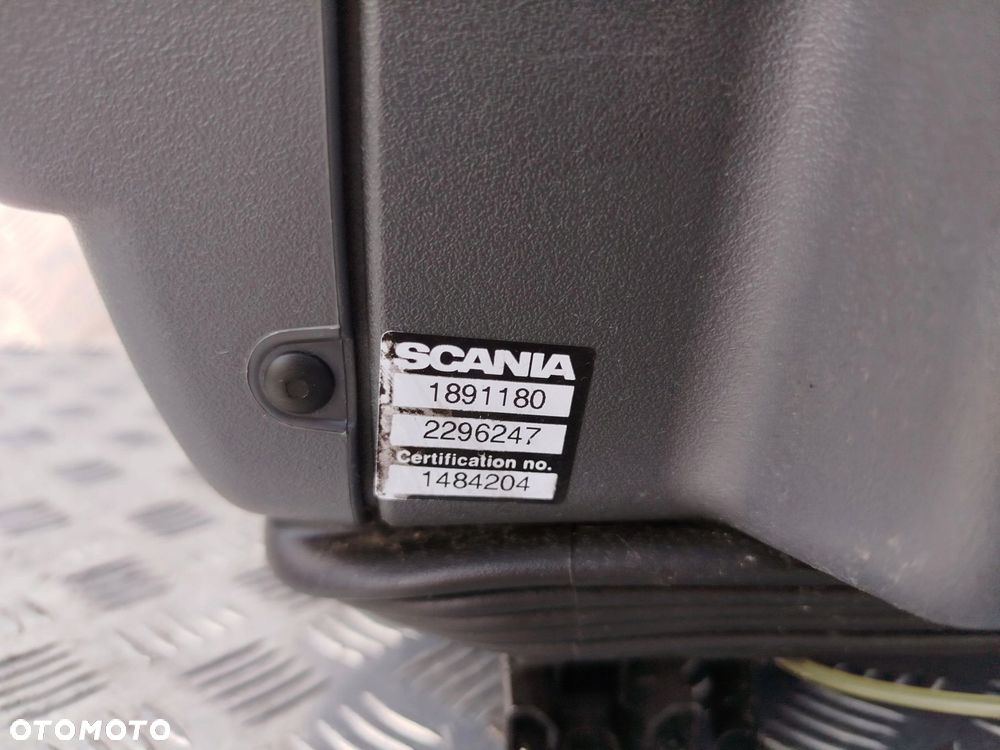 FOTEL KIEROWCY LOTNIK SKÓRA SCANIA R - 11