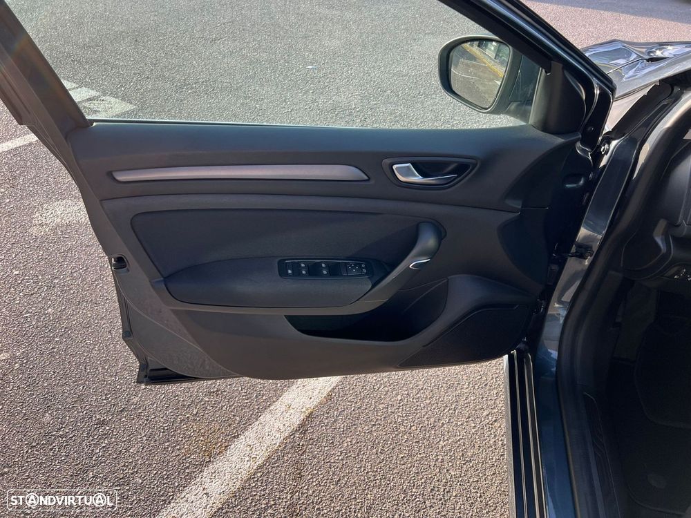 Renault Mégane Sport Tourer 1.6 E-Tech Plug-In Zen - 8