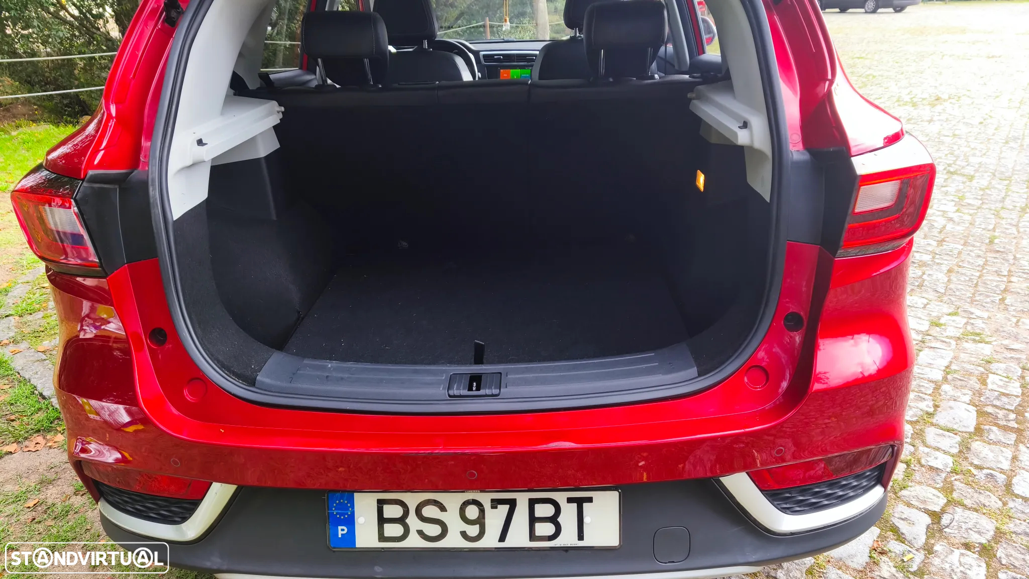 MG ZS EV 44.5 kWh Luxury - 43