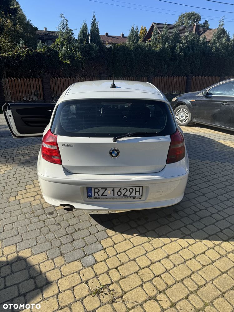 BMW Seria 1 116d - 4