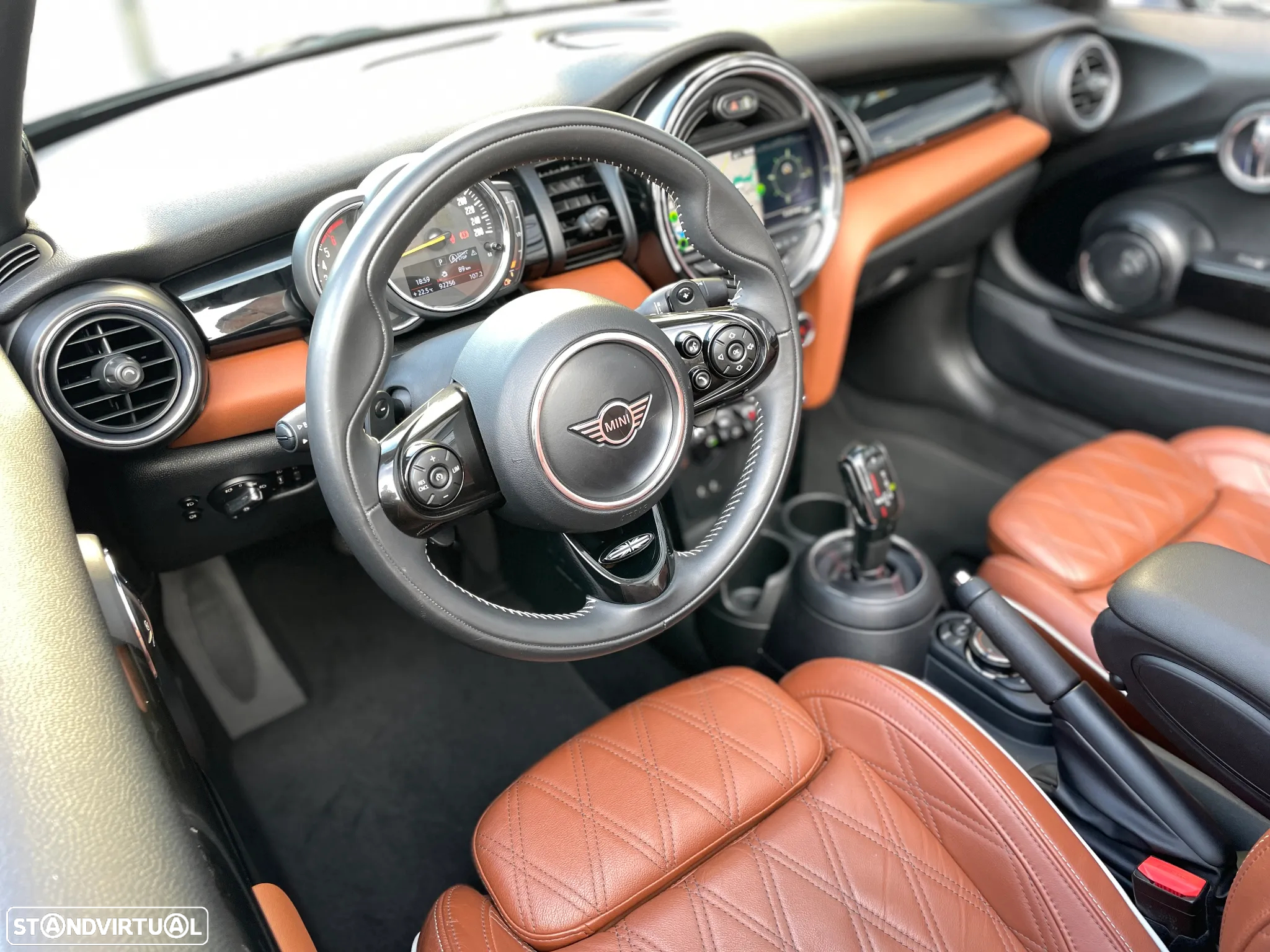 MINI Cabrio Cooper SD Auto - 38