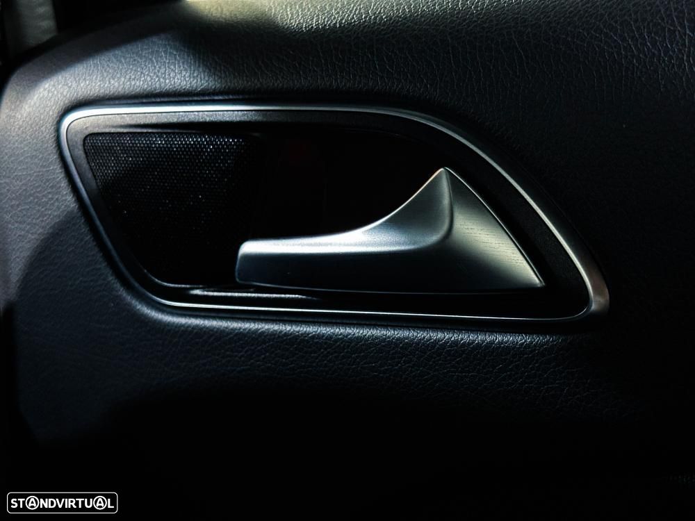 Mercedes-Benz B 180 d Urban - 28